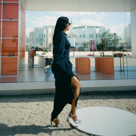 🔥NEW AMINA MUADDI Charlotte Pump Mirror Silver as seen on Amina❤️ - Picture 11 of 16